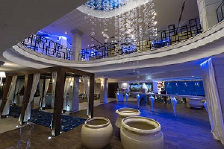 Hotel Cascade Resort & Spa