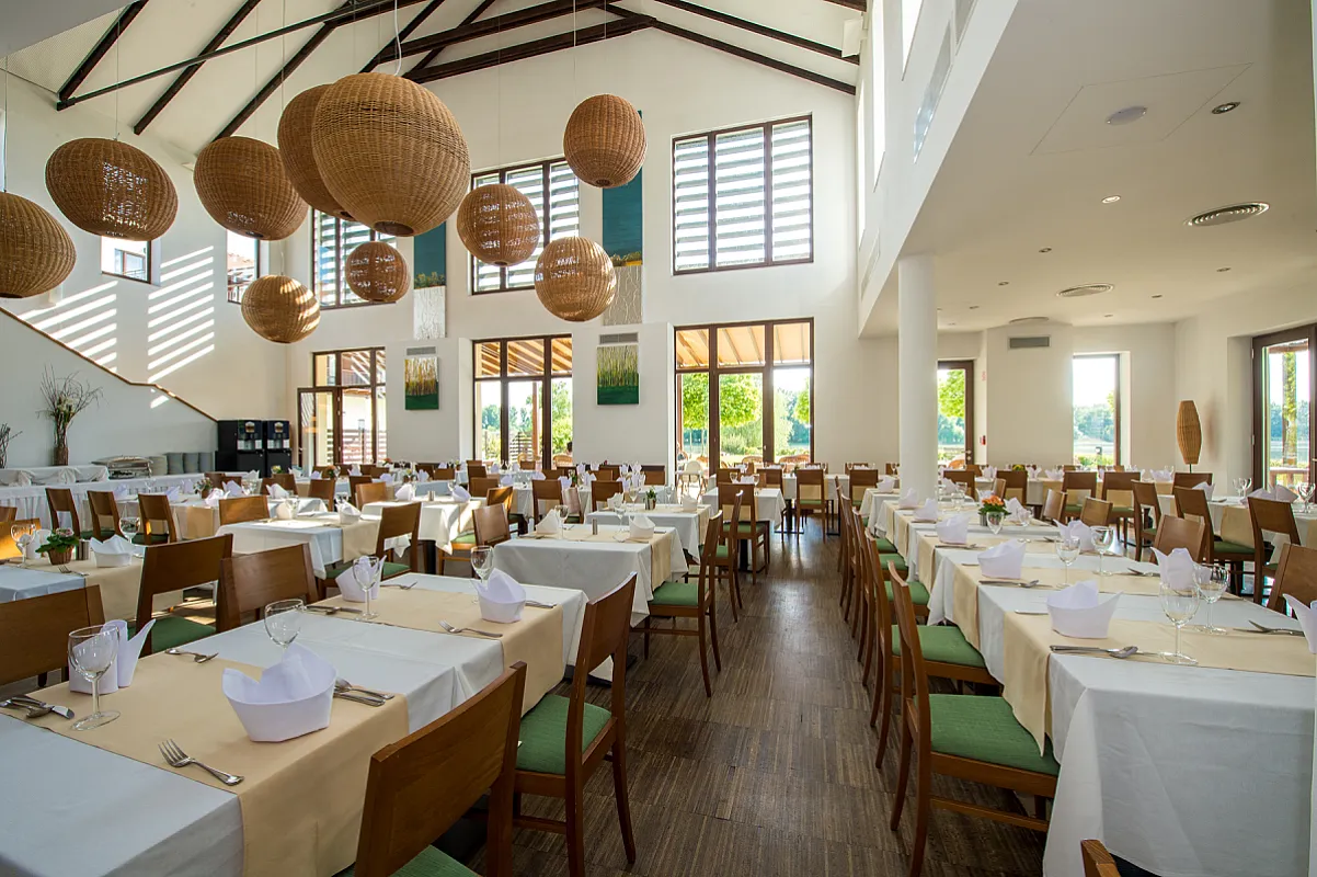 Tisza Balneum Hotel