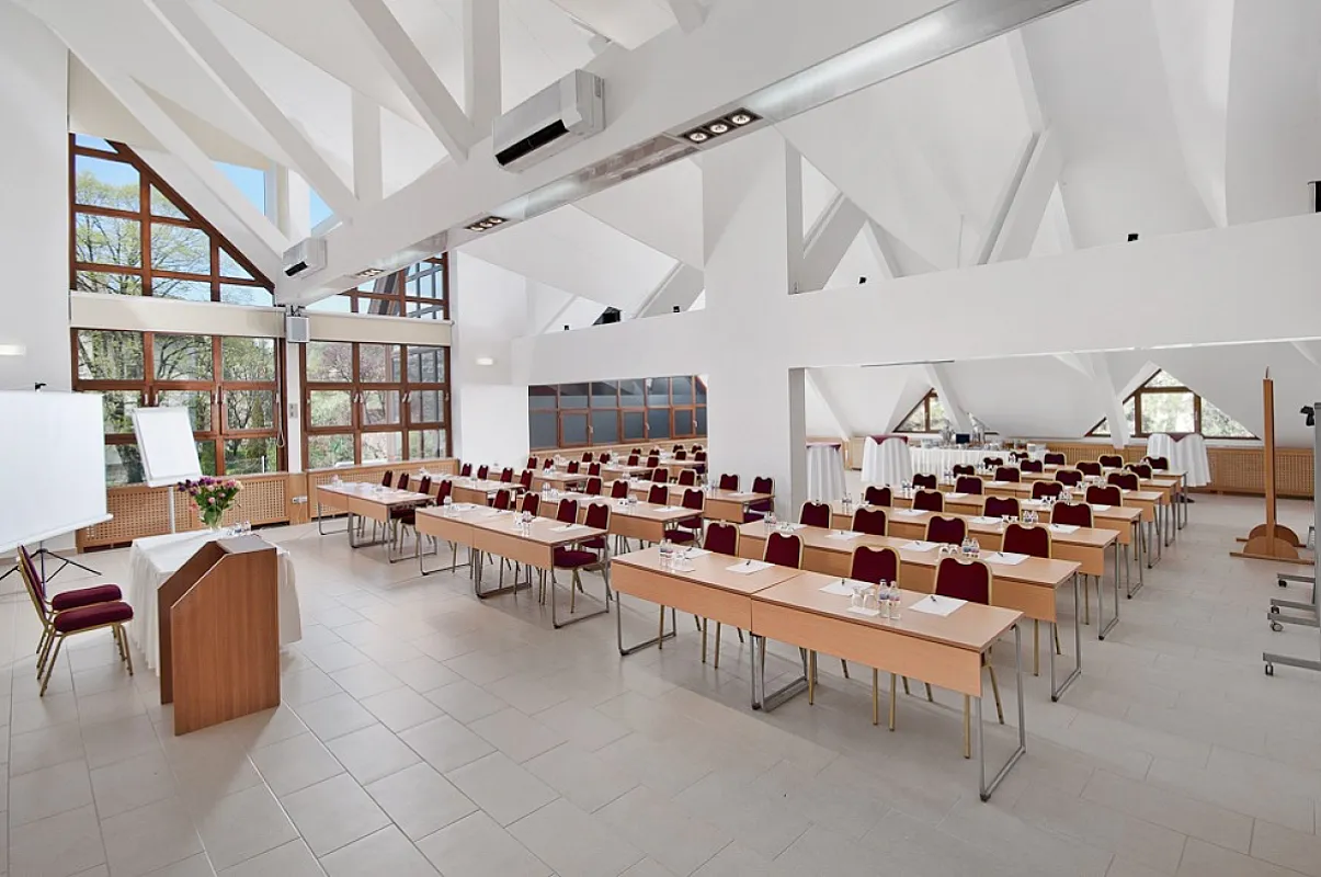 Rubin Wellness & Conference Hotel
