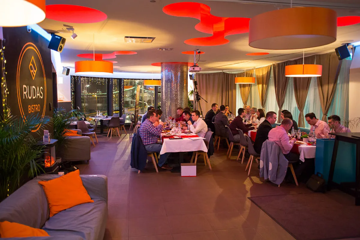 Rudas Bistro