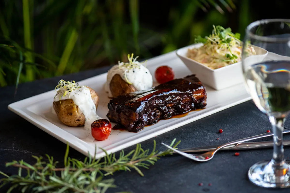 Rudas Bistro