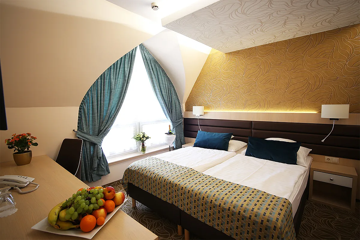 Hotel Kiss