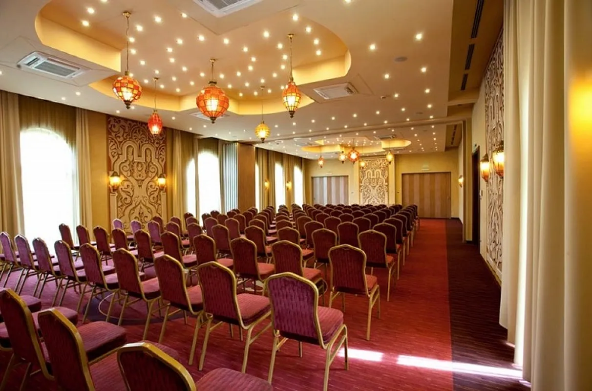 Shiraz Hotel