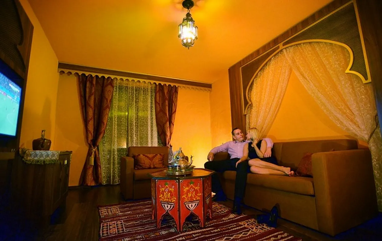 Shiraz Hotel