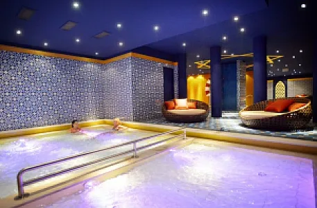 Shiraz Hotel