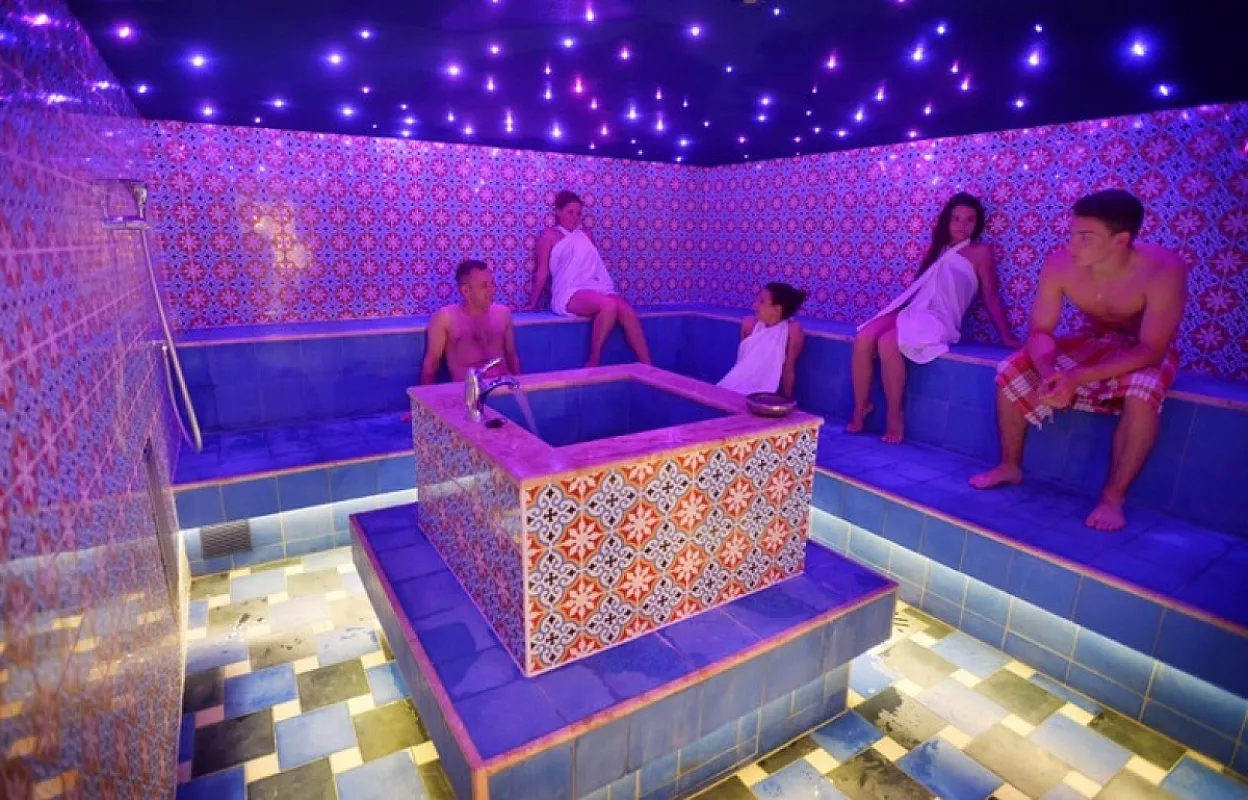 Shiraz Hotel