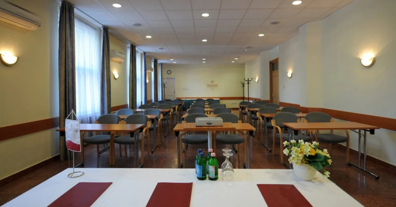 Hunguest Hotel Platánus
