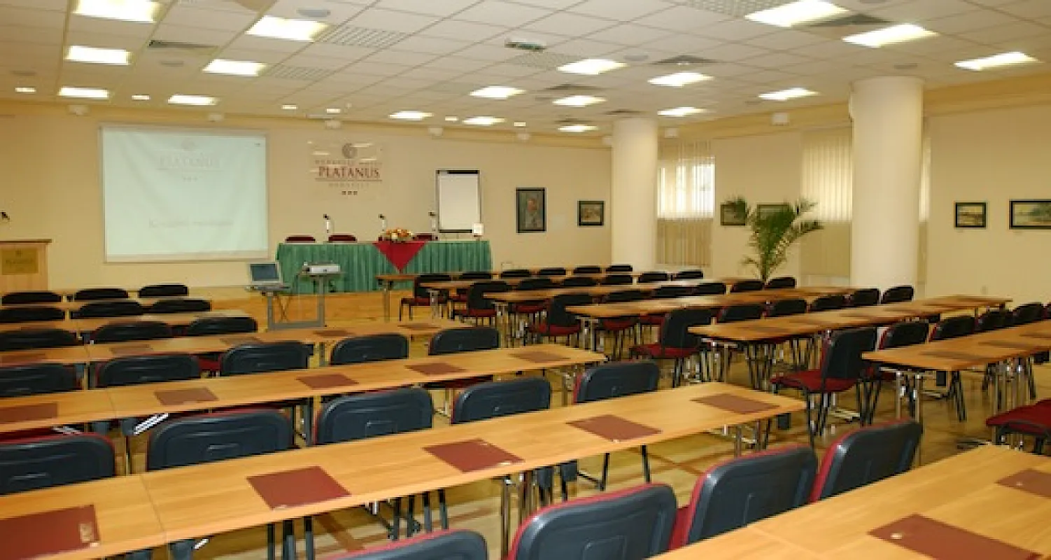 Hunguest Hotel Platánus