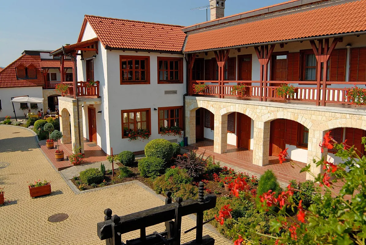 Magita Hotel és Étterem