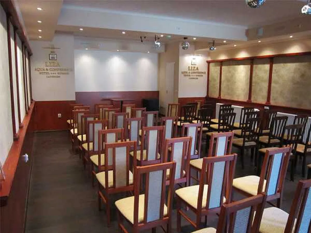 Liza Aqua & Conference Hotel