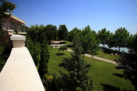 Kenese Bay Garden Resort & Conference