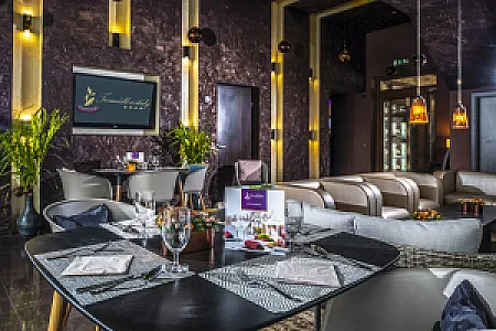 Session Hotel