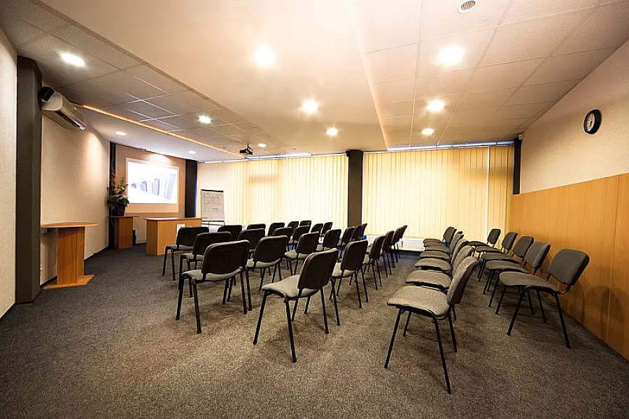 Kristály Hotel