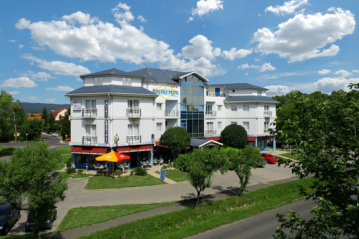 Kristály Hotel