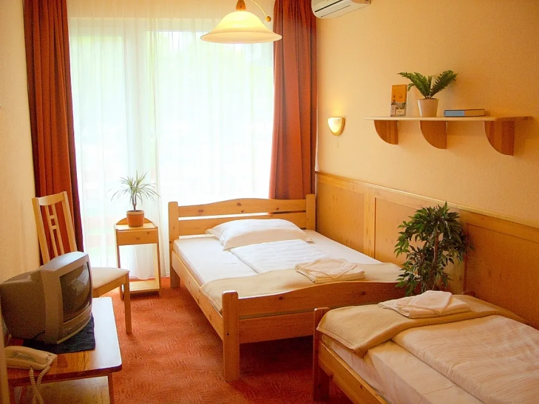 Nereus Park Hotel