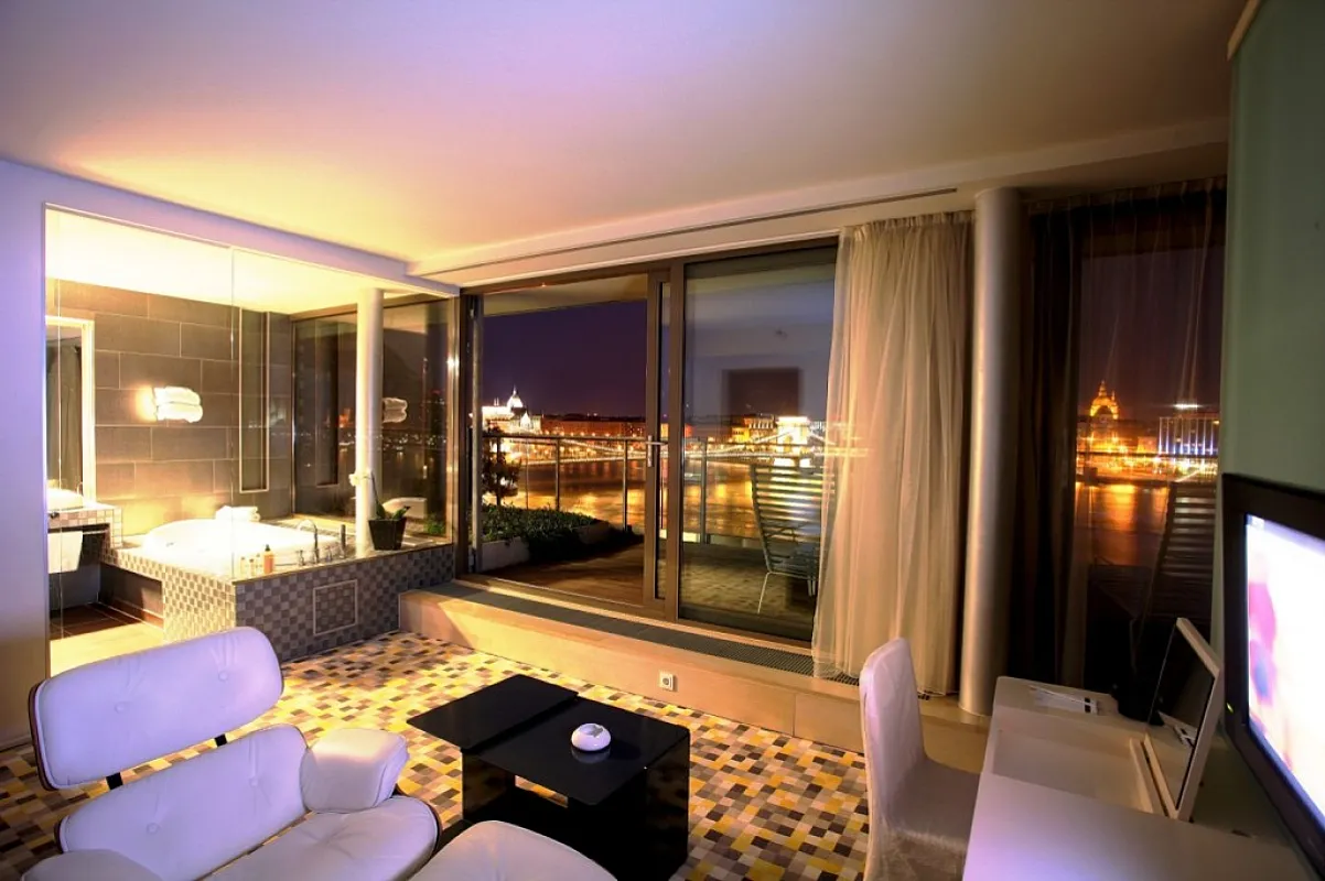 Lánchíd 19 Hotel