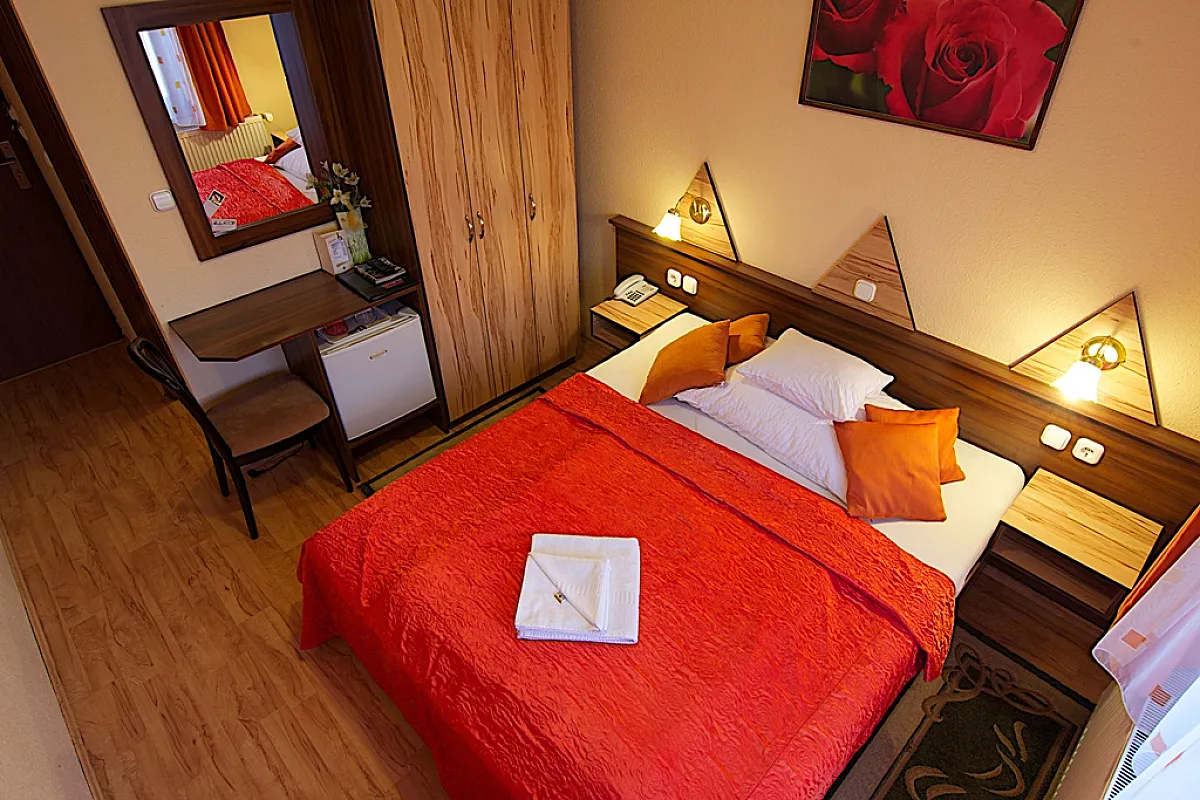Le Rose Hotel