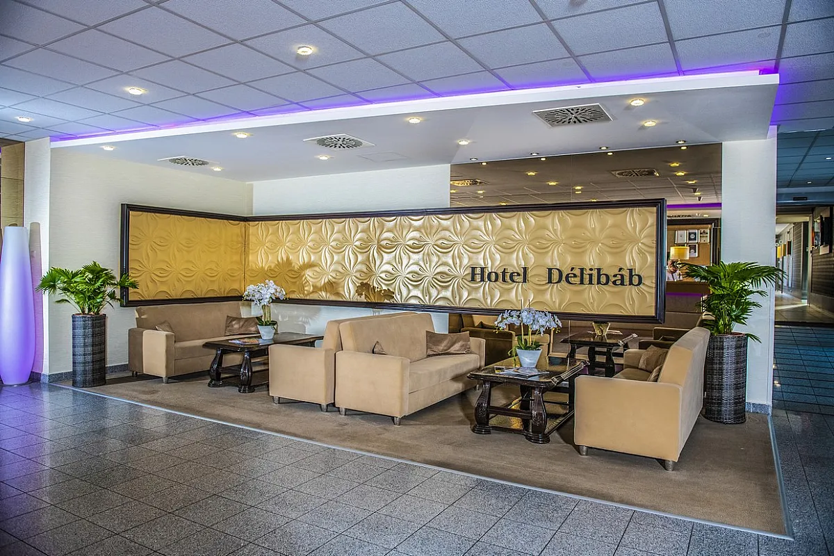 Hotel Délibáb
