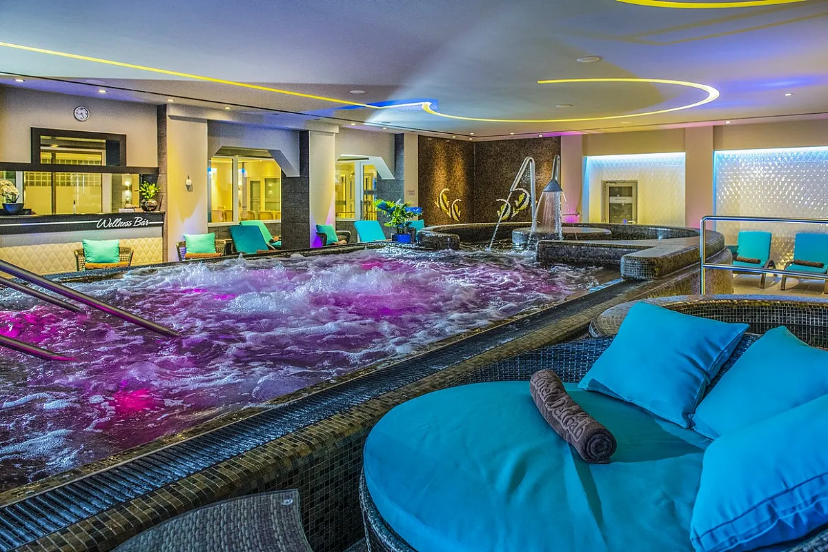 Hotel Délibáb