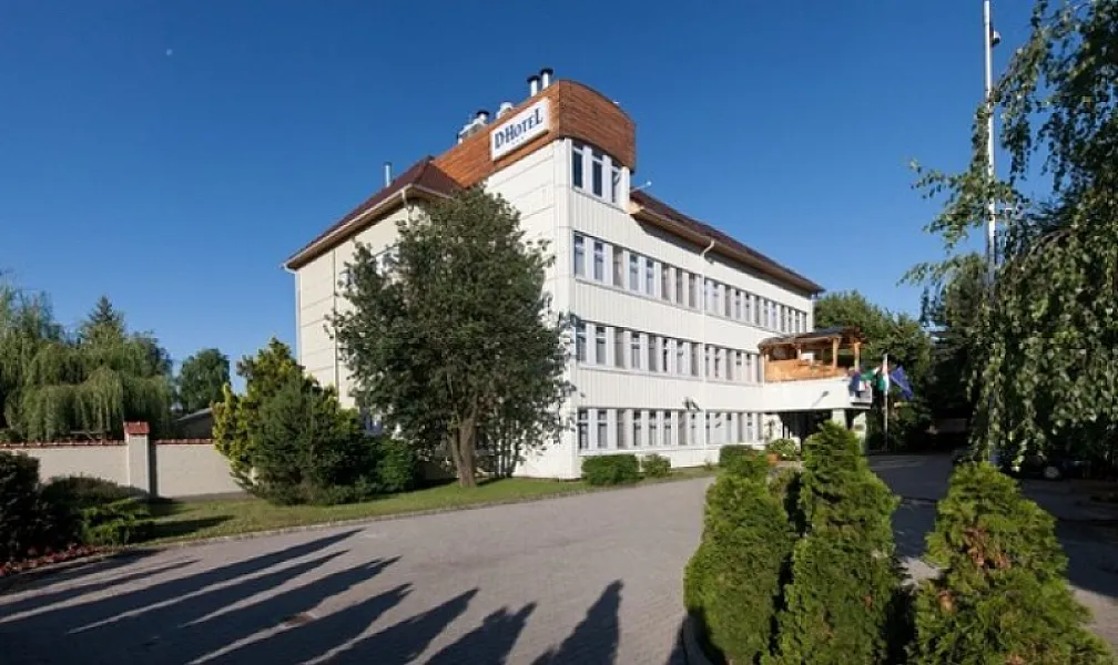 D-Hotel