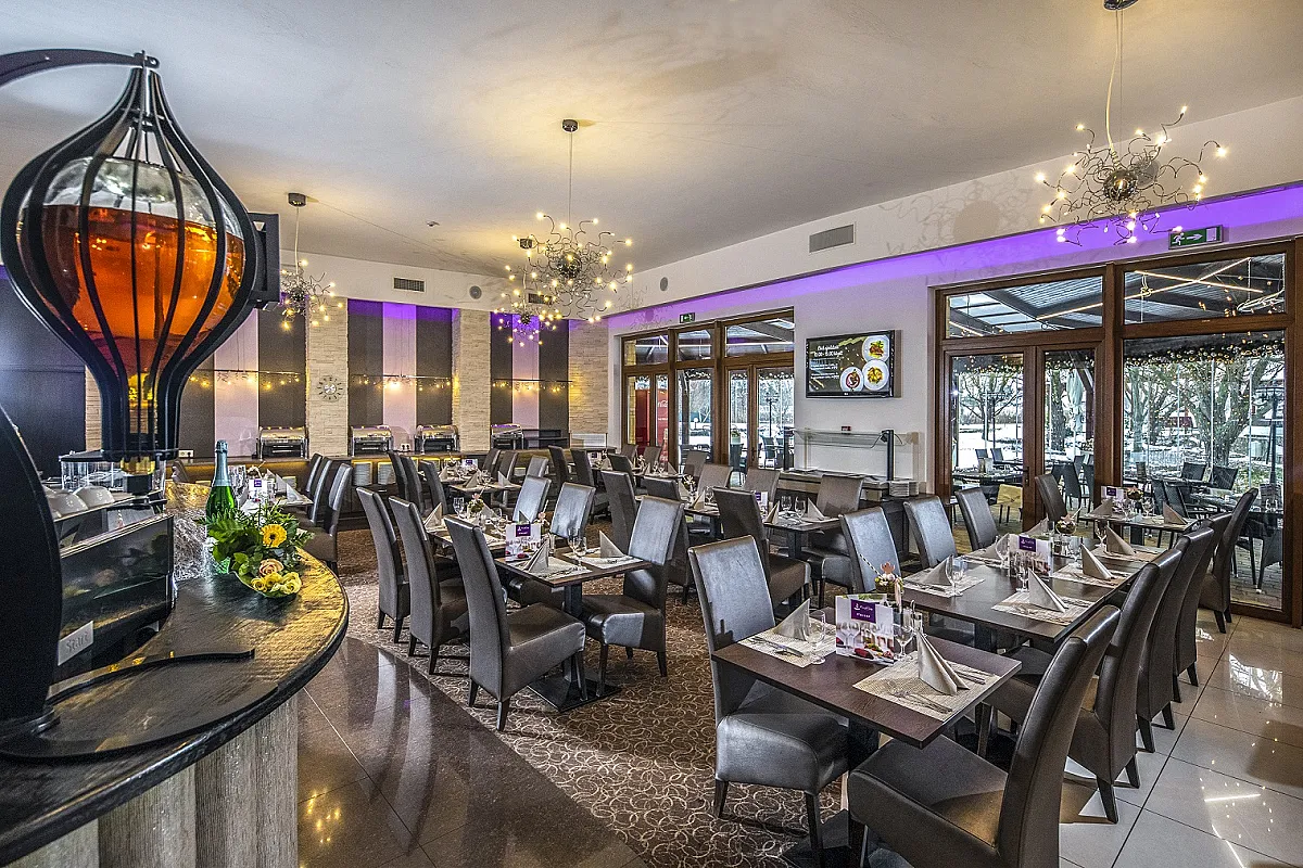 Session Hotel