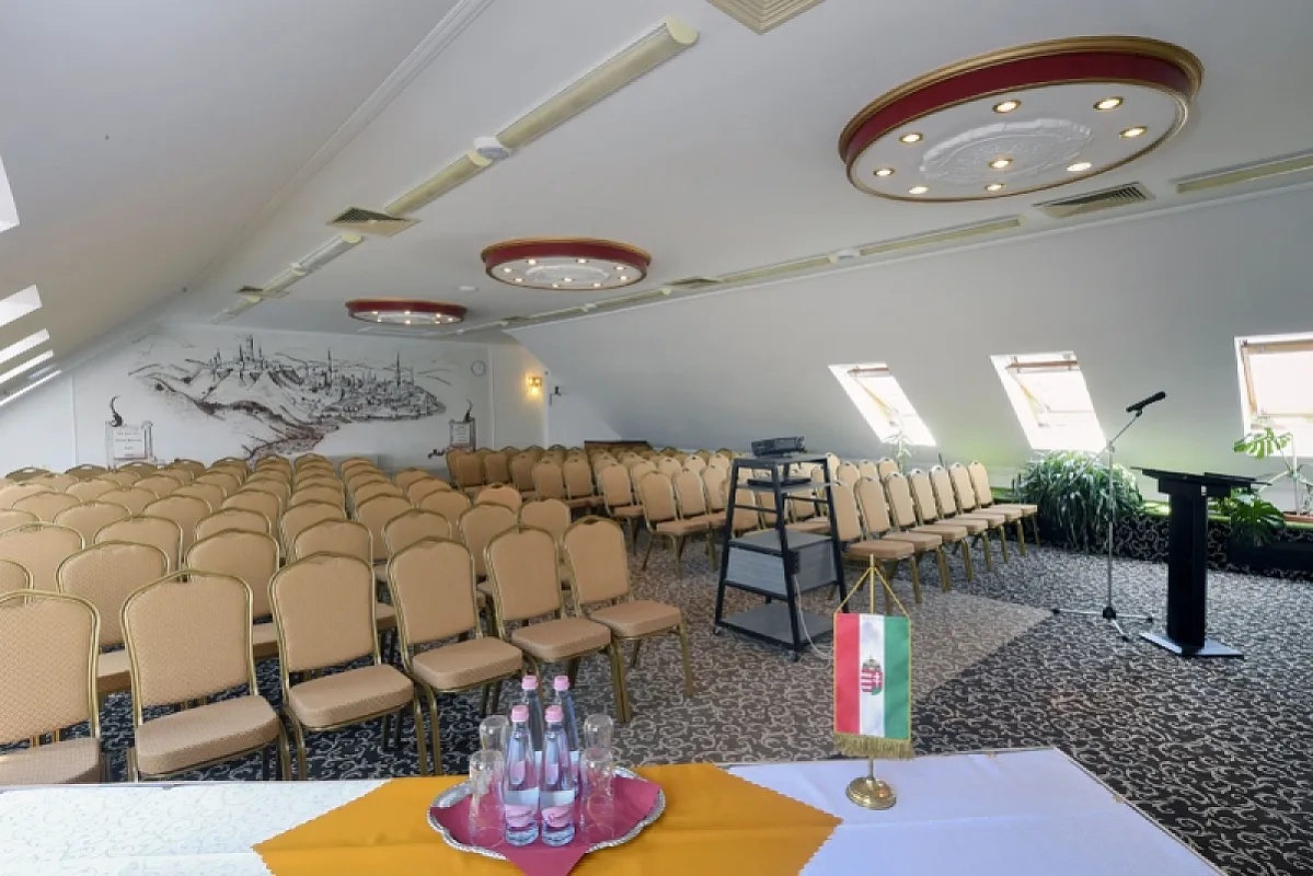Hotel Korona Eger