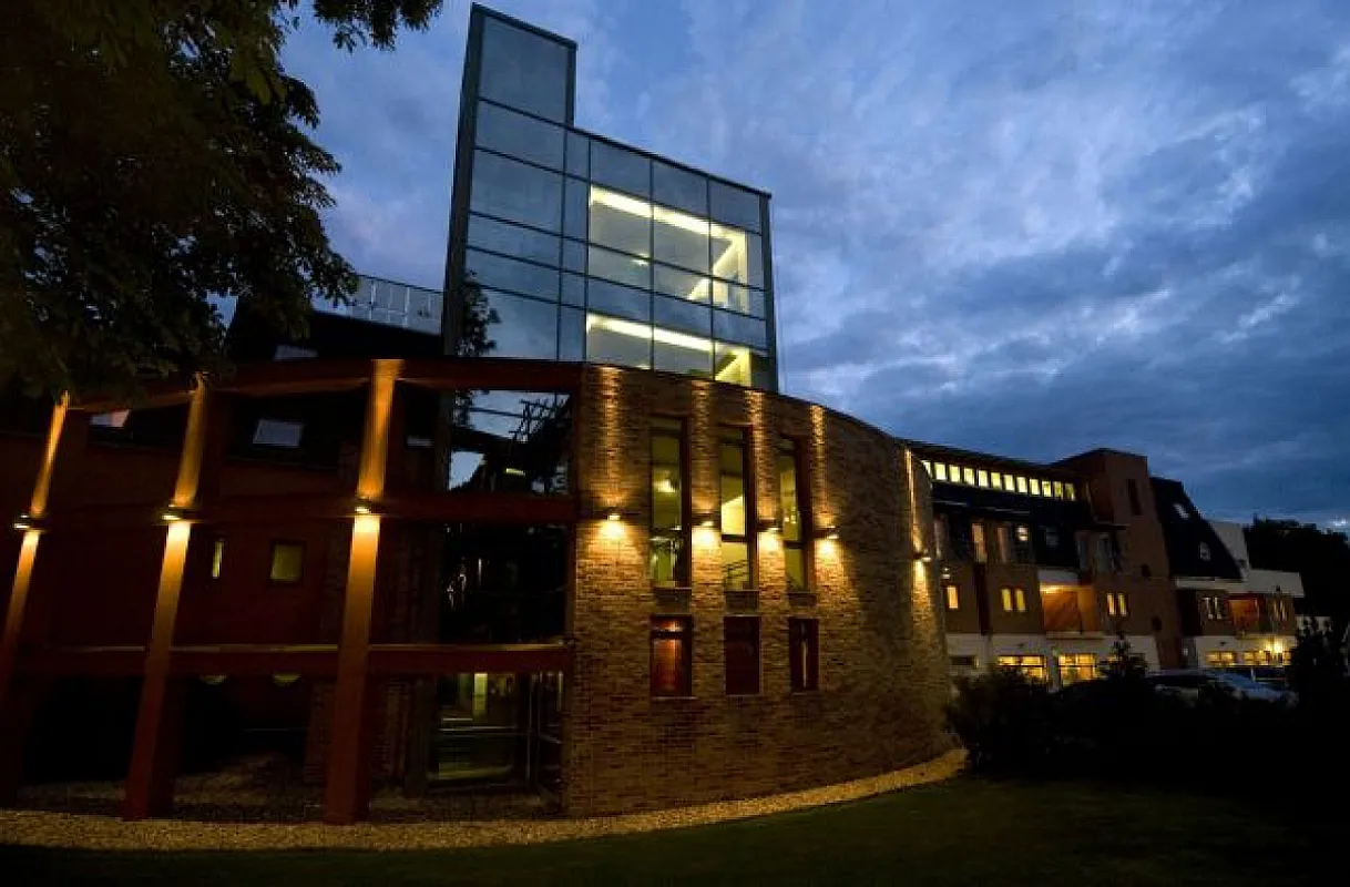 Holiday Beach Budapest Wellness & Conference Hotel