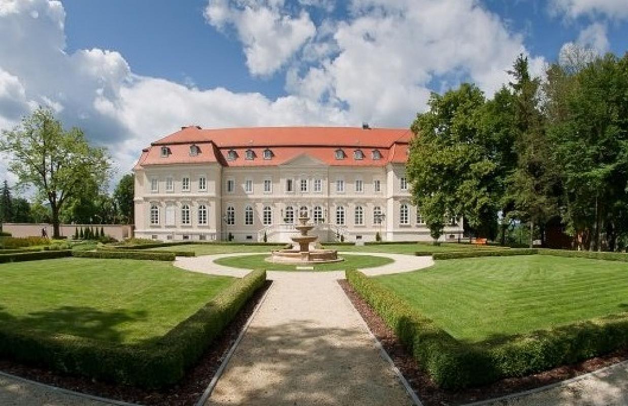 La Contessa Kastélyhotel és Rendezvényközpont