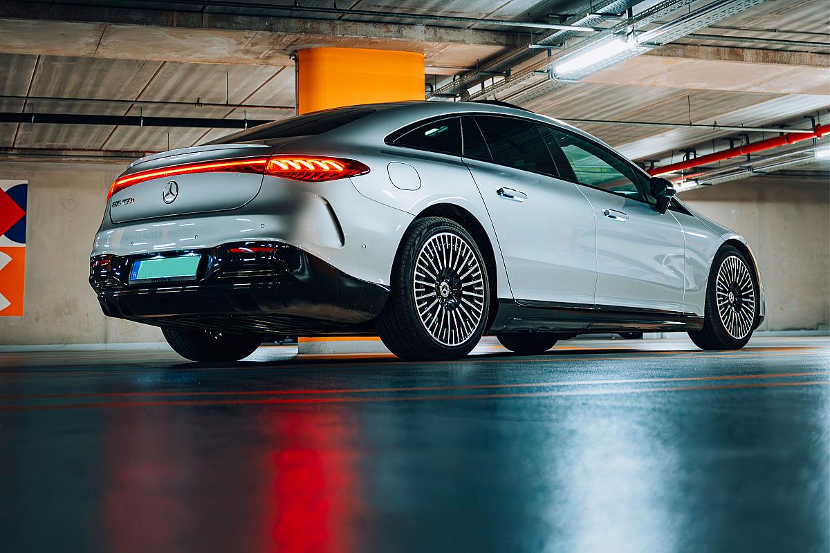Rolling Cars - Prémium személyszállítás