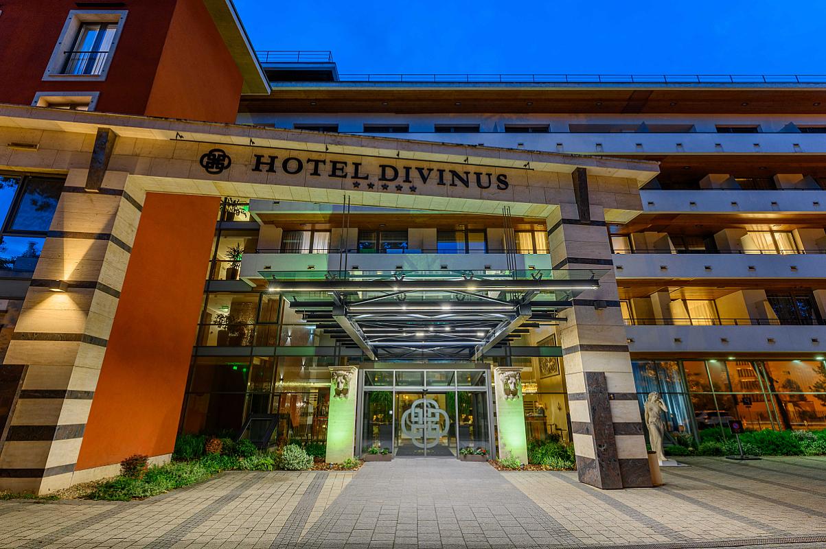 Hotel Divinus Superior