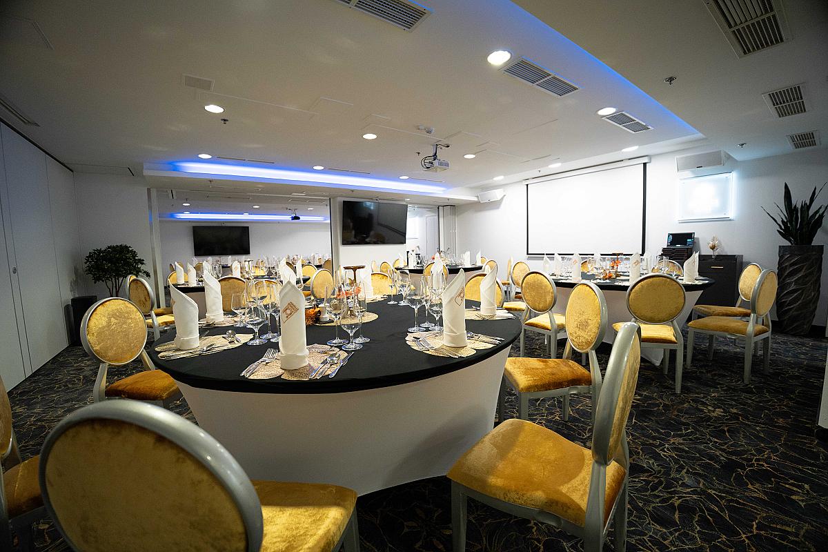 Hotel Divinus Superior