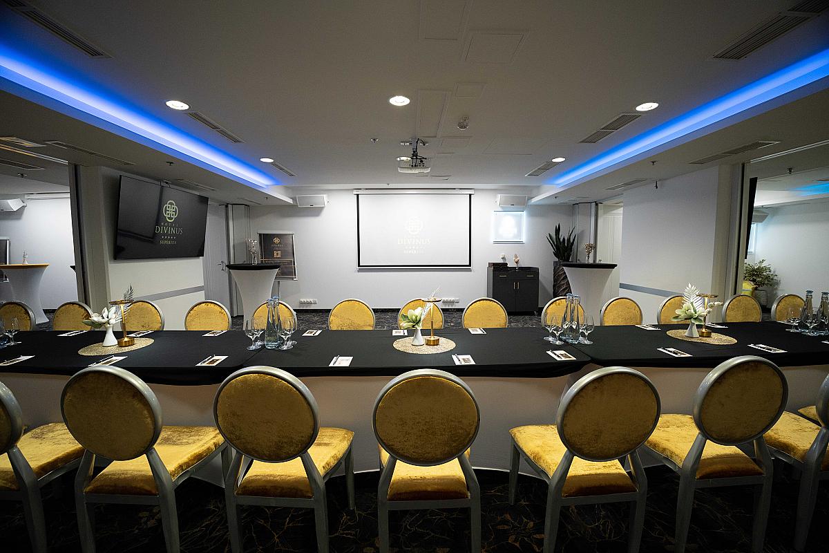 Hotel Divinus***** Superior konferenciahotel Debrecen