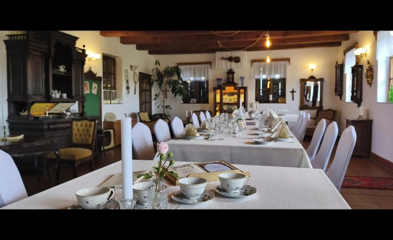 Gastland M1 Hotel és Konferenciaközpont