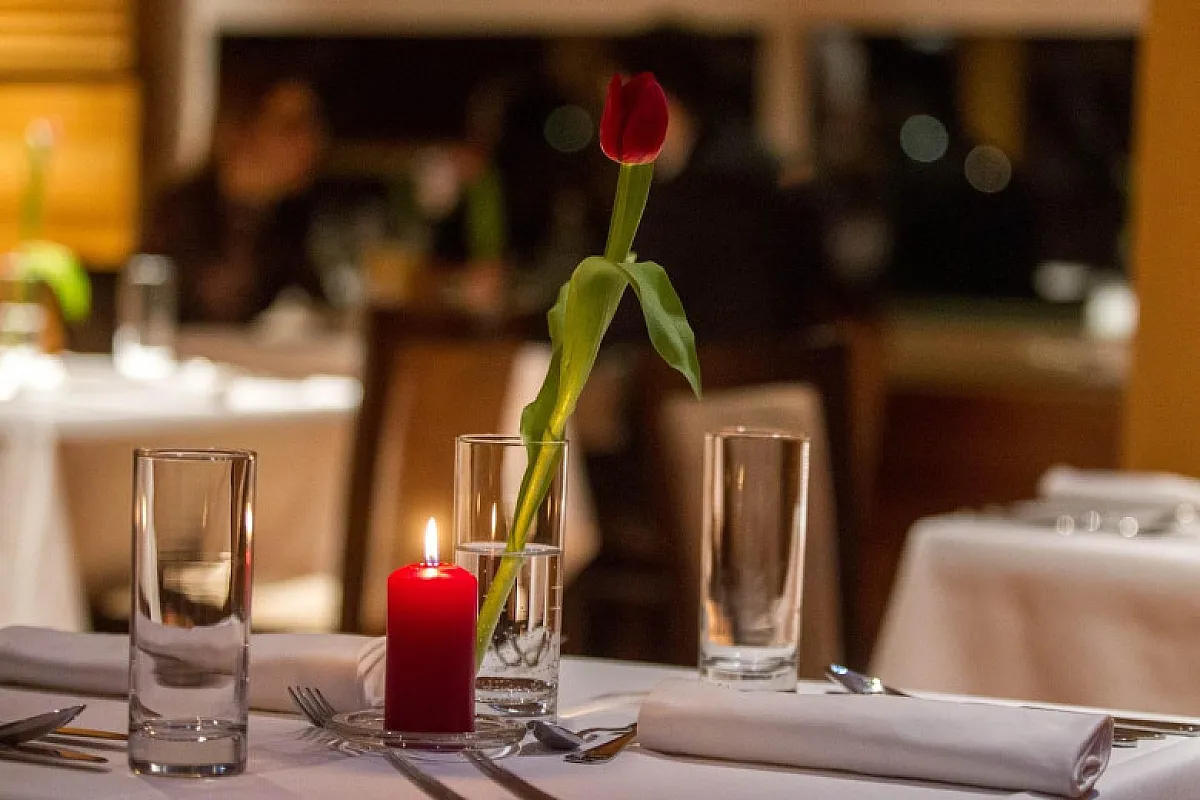 Vogue Boat Restaurant