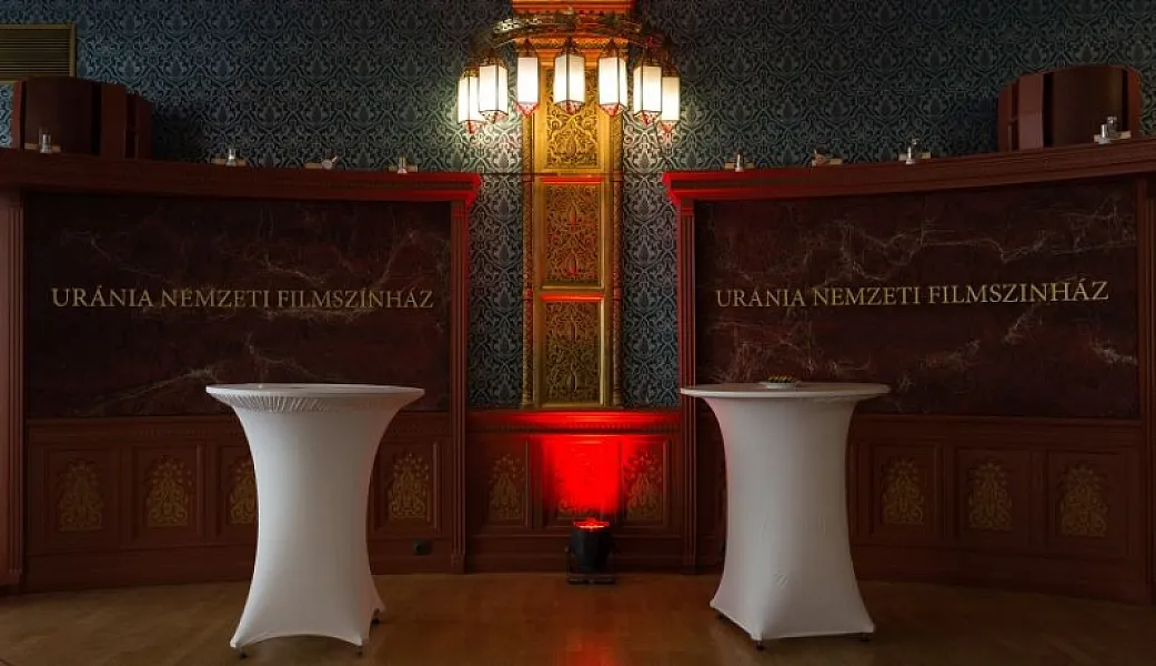 Uránia Filmszínház és Kávéház