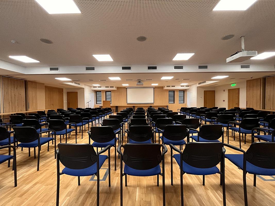 Konferencia terem 3+4