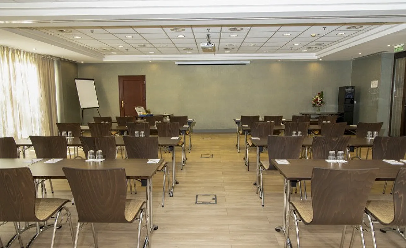 Lion's Garden Hotel