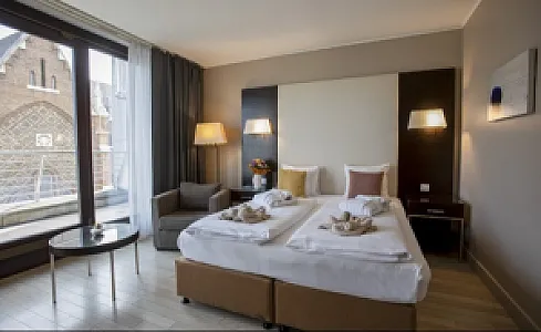 Lion's Garden Hotel