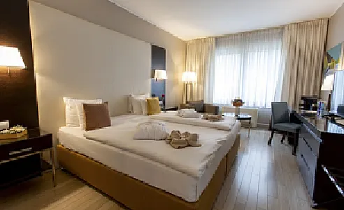 Lion's Garden Hotel