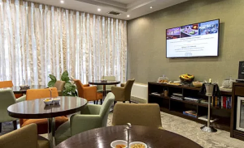 Lion's Garden Hotel