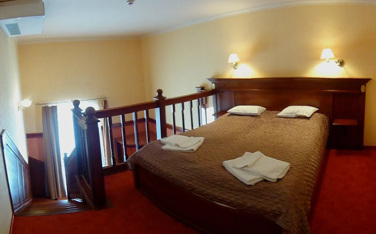 Nelson Hotel