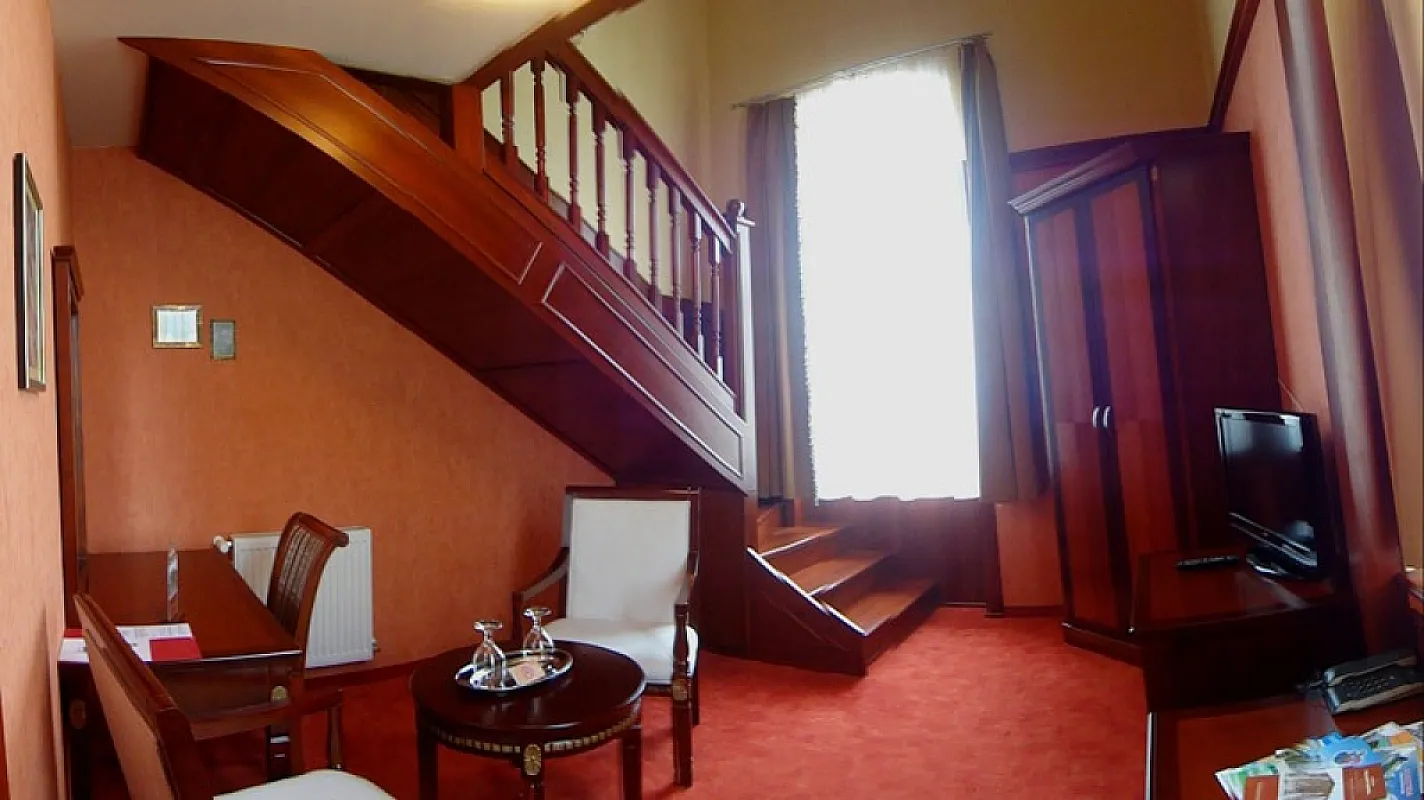 Nelson Hotel