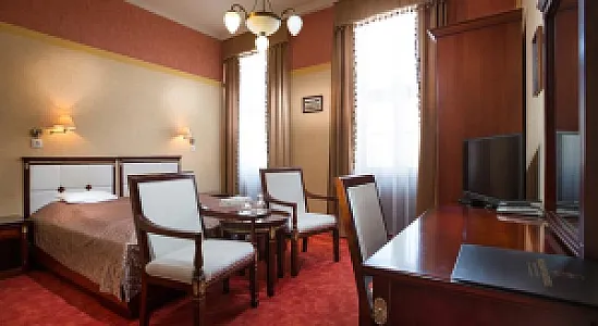 Nelson Hotel