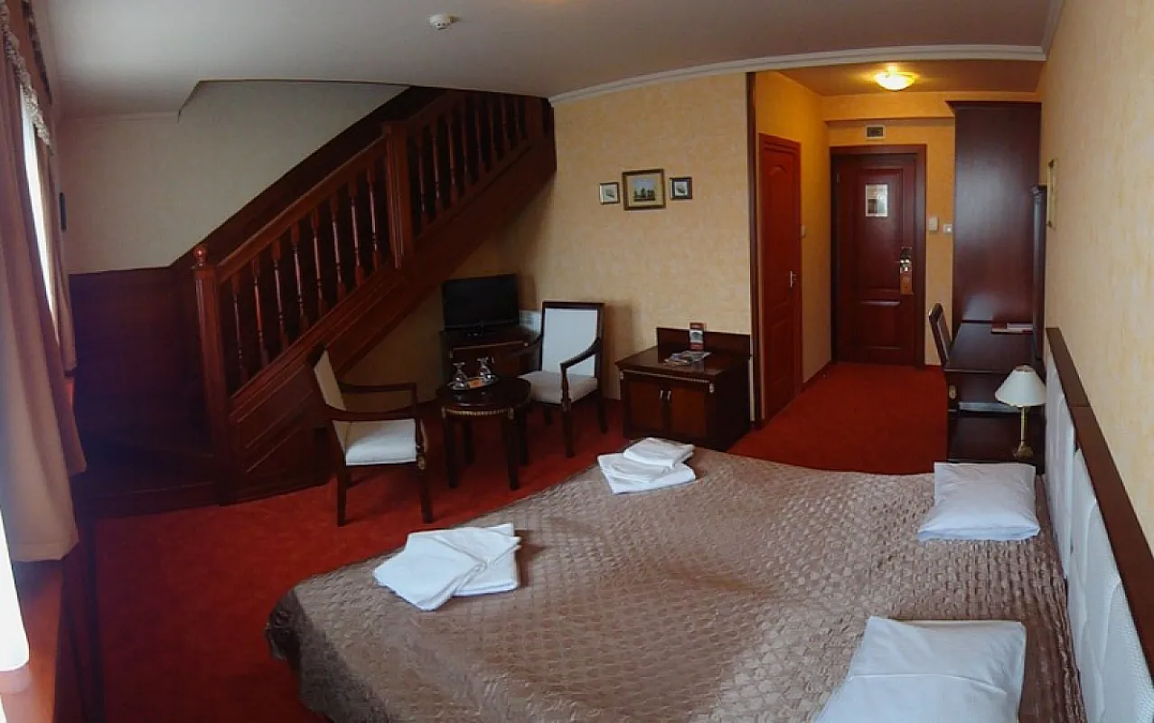 Nelson Hotel
