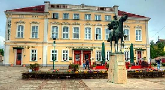 Nelson Hotel