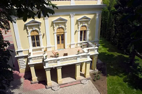Puchner Kastélyszálló