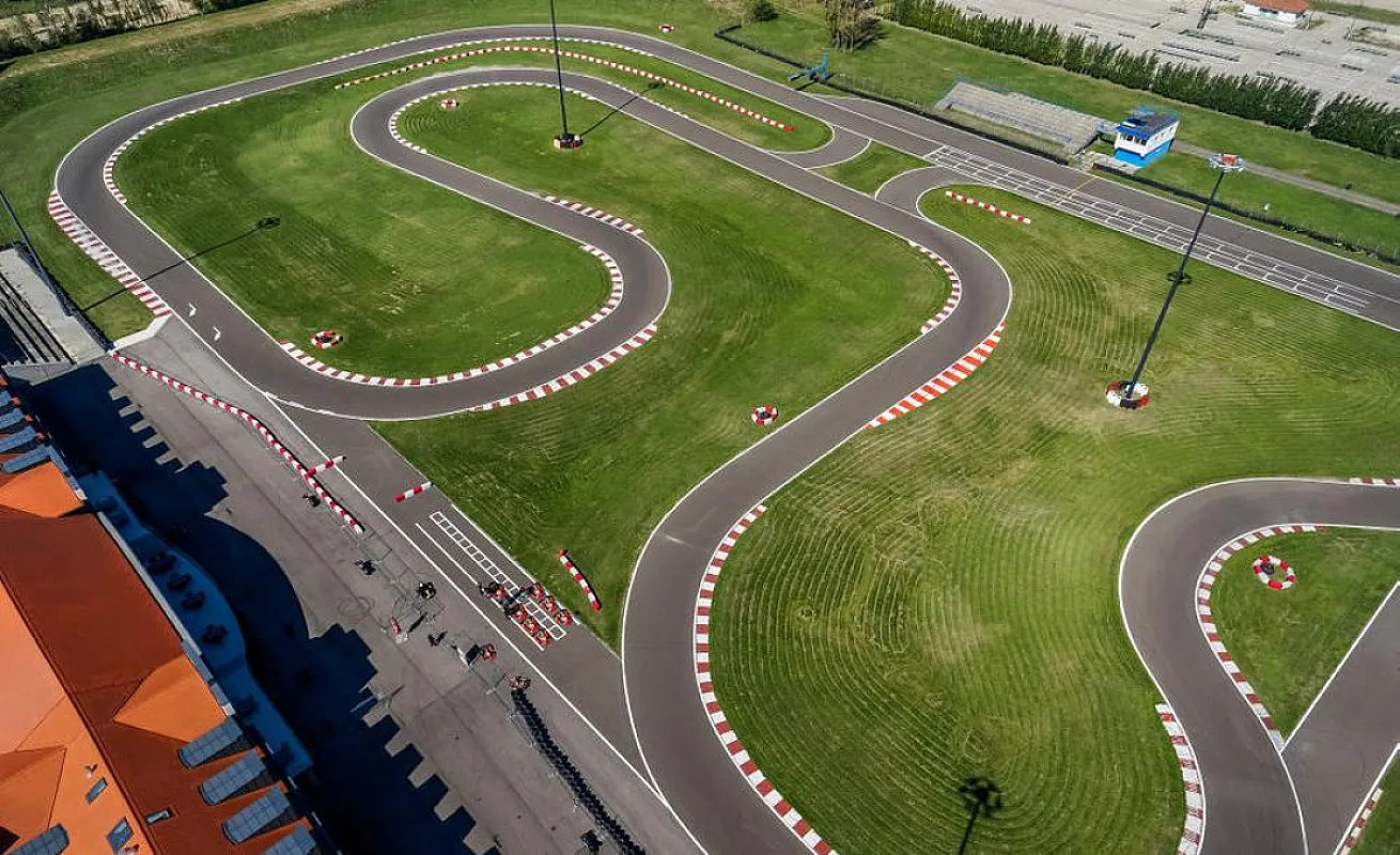 Gokart Hotel
