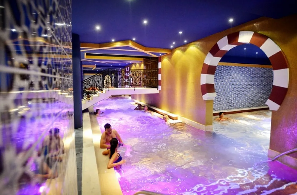 Shiraz Hotel