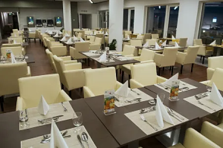 Hotel Yacht Wellness & Business