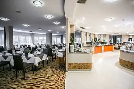 Lotus Therme Hotel & Spa